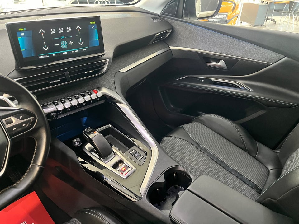 Peugeot 3008 1,6 Hybrid Allure Pack EAT8 5d