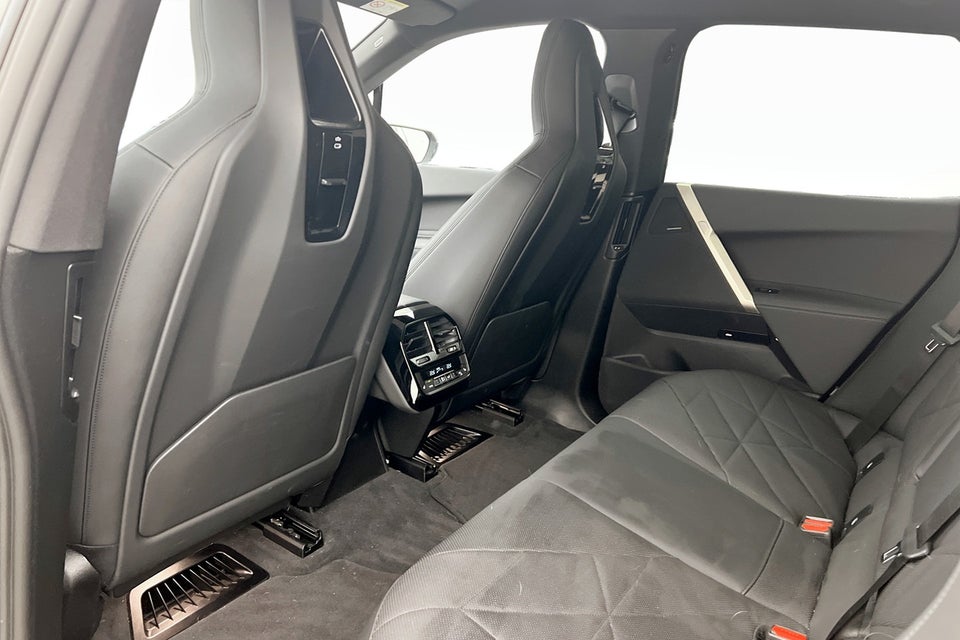 BMW iX xDrive40 Supercharged 5d