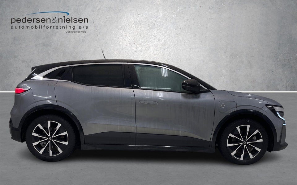 Renault Megane E-Tech 60 Iconic 5d