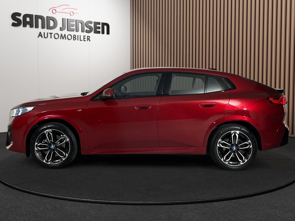 BMW iX2 xDrive30 M-Sport Premium 5d