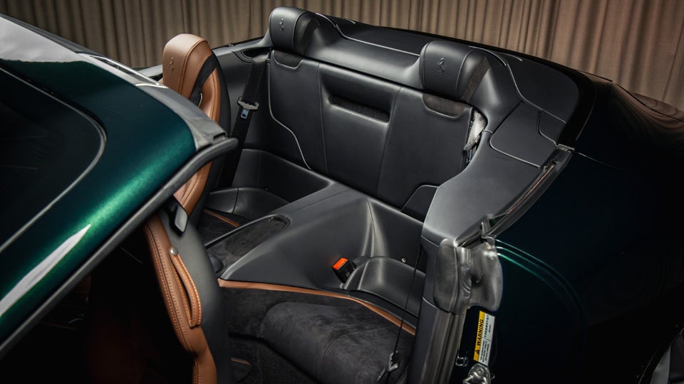 Ferrari Roma 3,9 Spider DCT 2d