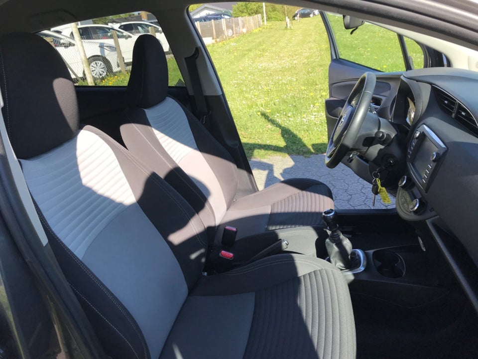 Toyota Yaris 1,5 VVT-i T2 Premium 5d