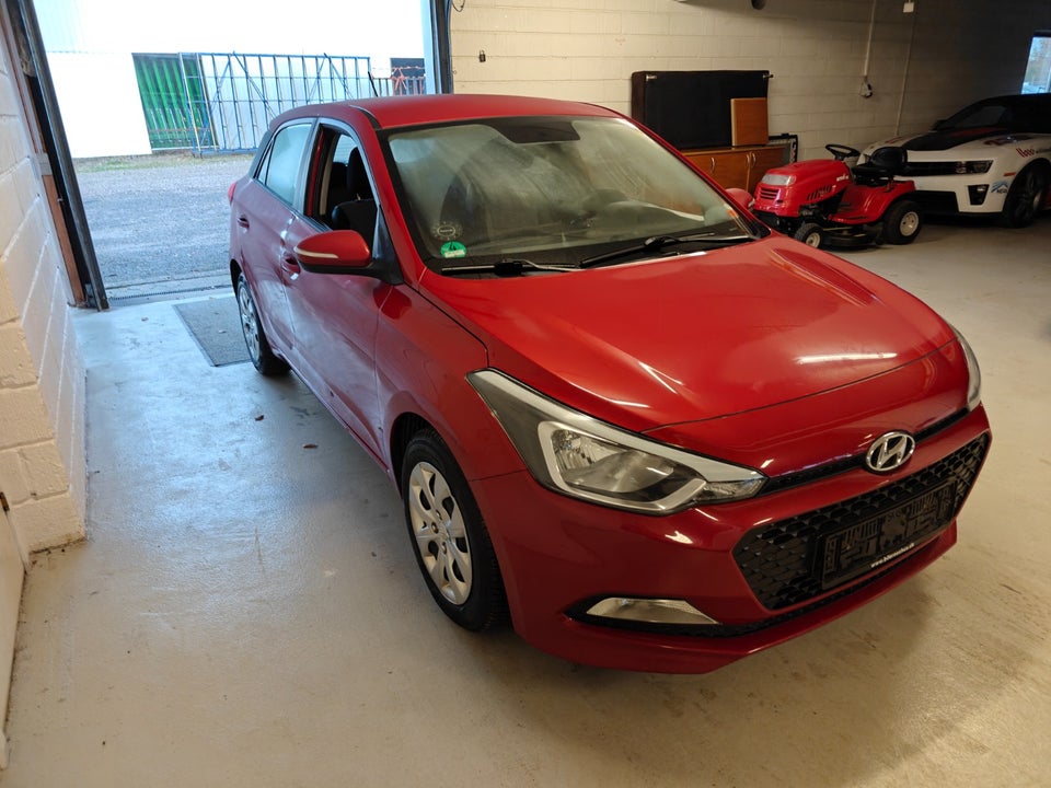 Hyundai i20 1,25 Life+ 5d