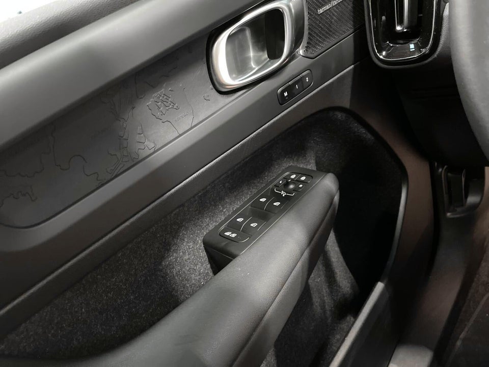 Volvo EX40 Twin Performance Ultra 5d