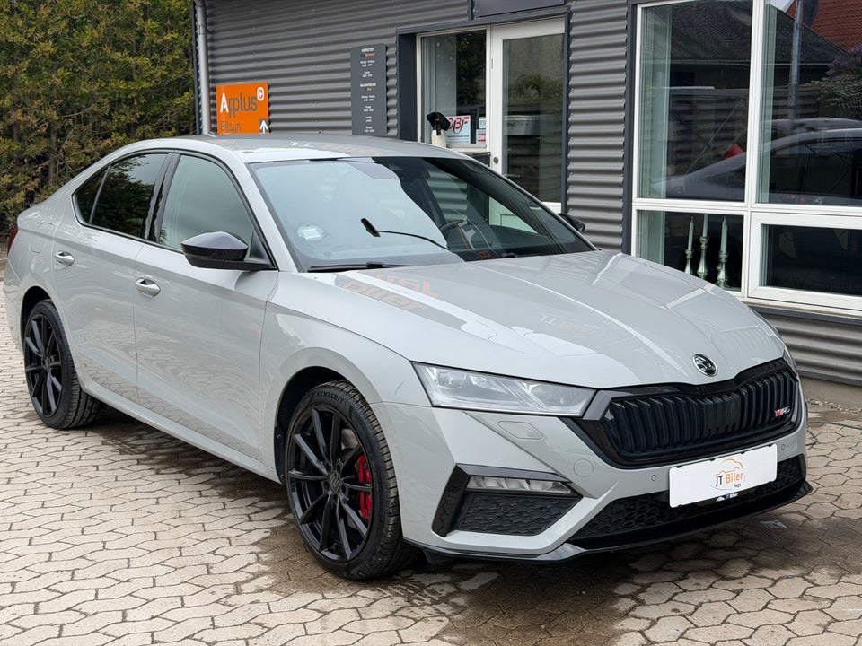 Skoda Octavia 1,4 TSi iV RS DSG 5d