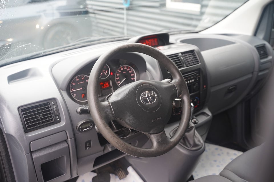 Toyota ProAce 2,0 D 163 T2 L2H1 aut. 5d