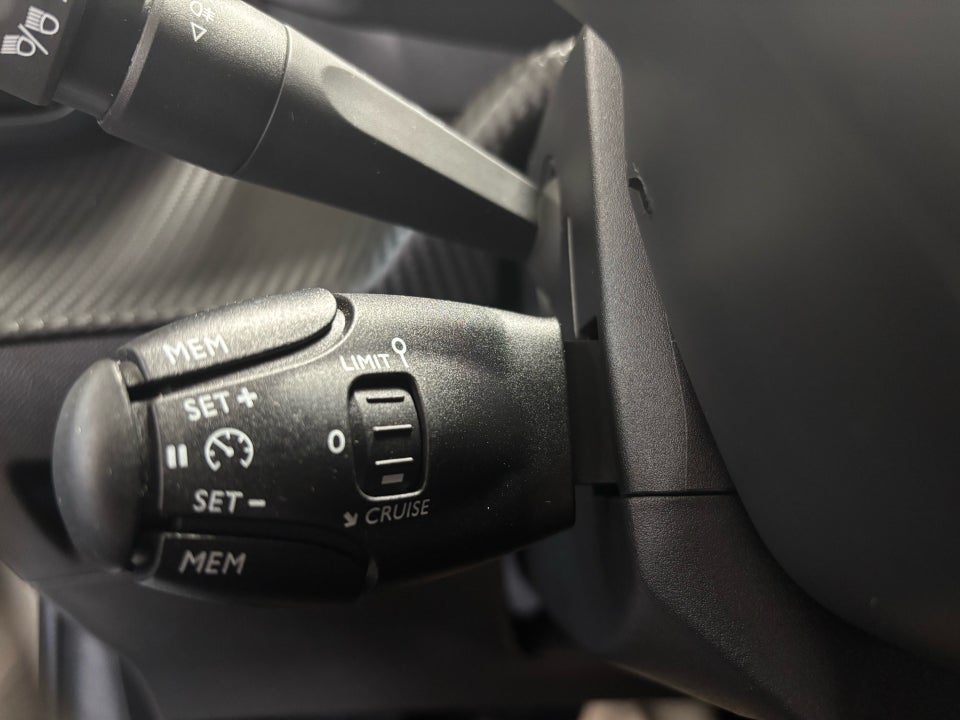 Peugeot e-208 50 Allure Pack 5d