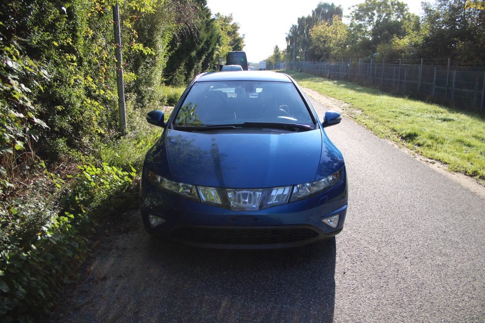 Honda Civic 1,8 Sport 5d