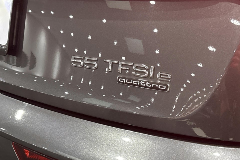 Audi Q5 55 TFSi e S-line quattro S-tr. 5d