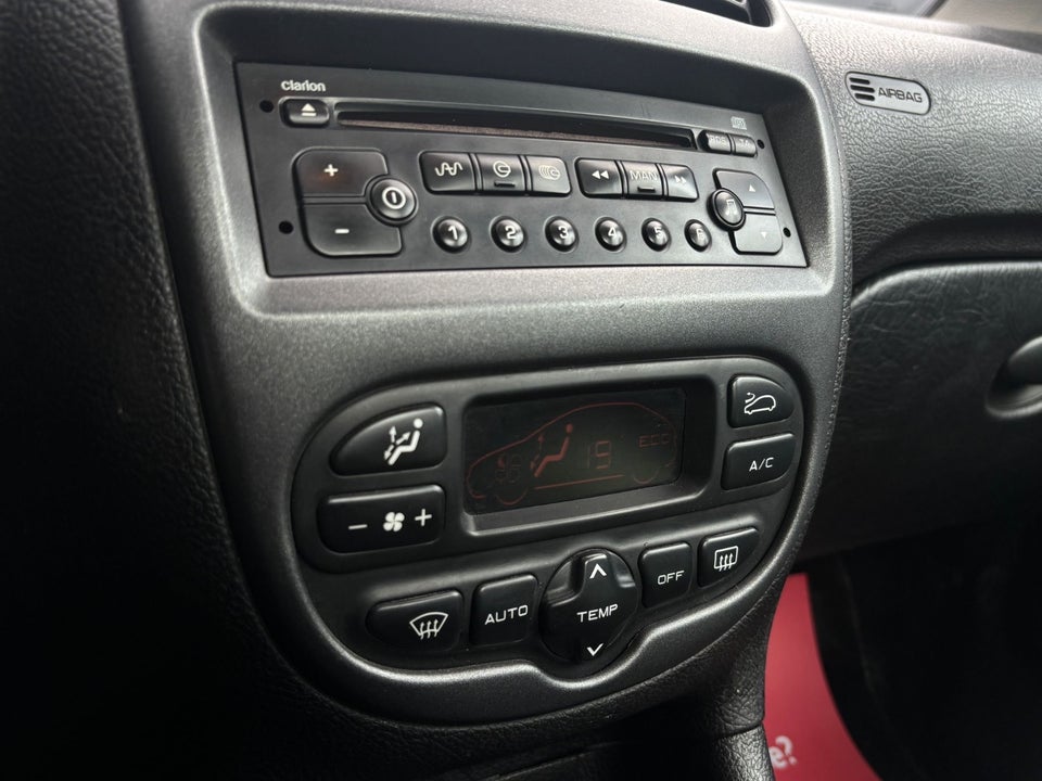 Peugeot 206 2,0 16V CC 2d