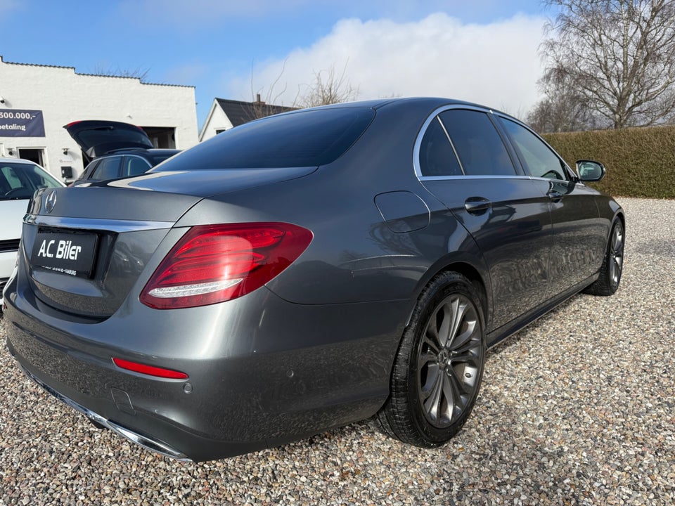 Mercedes E220 d 2,0 AMG Line aut. 4d