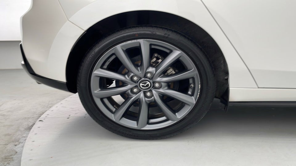 Mazda 3 2,0 e-SkyActiv-G 150 Sky aut. 5d