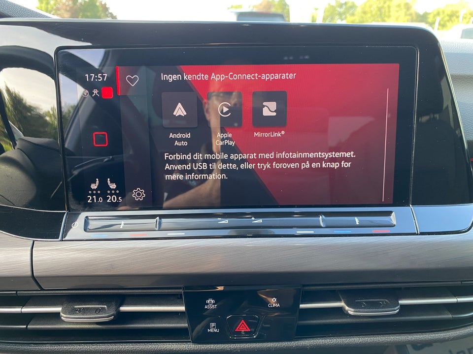 VW Golf VIII 2,0 TDi 150 Style DSG 5d