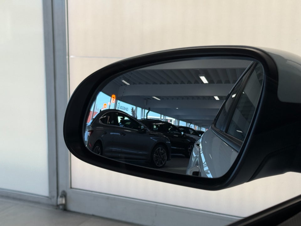 Hyundai Kona 64 EV Ultimate 5d