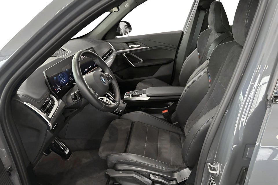 BMW iX1 eDrive20 M-Sport 5d