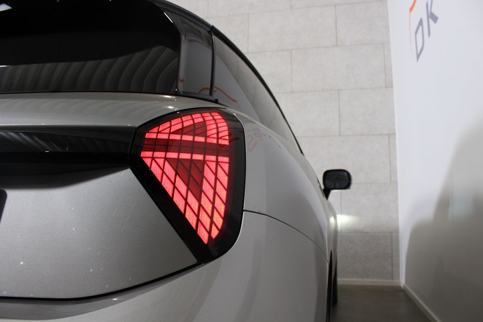 MINI Cooper SE Favoured Trim XL 3d