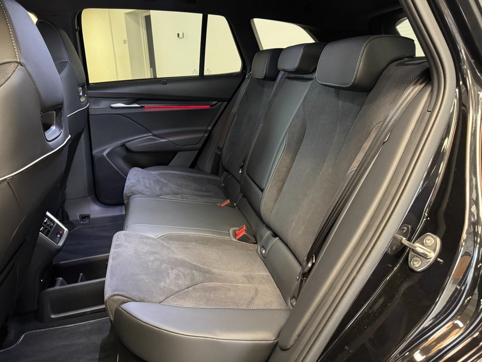 Skoda Enyaq 85 iV Sportline Advanced 5d