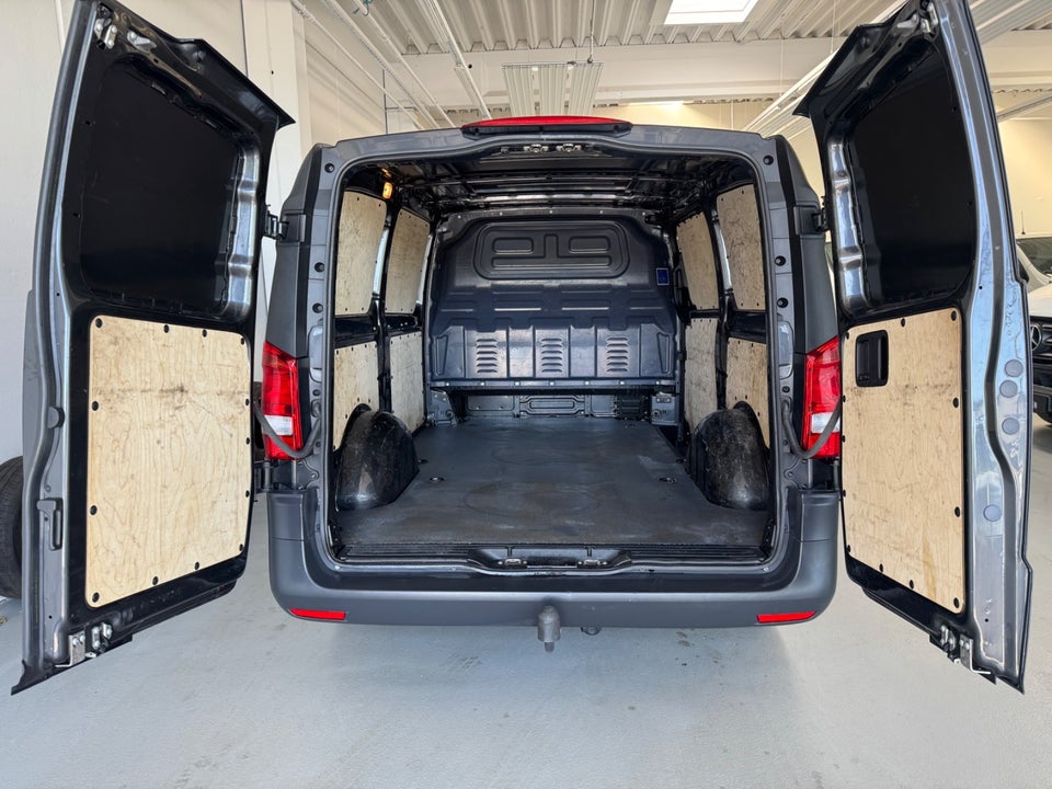 Mercedes Vito 119 2,0 CDi Kassevogn aut. L RWD