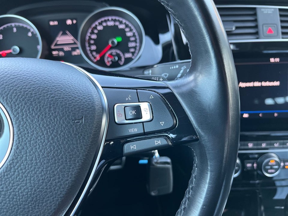 VW Golf VII 1,6 TDi 115 IQ.Drive Variant DSG 5d