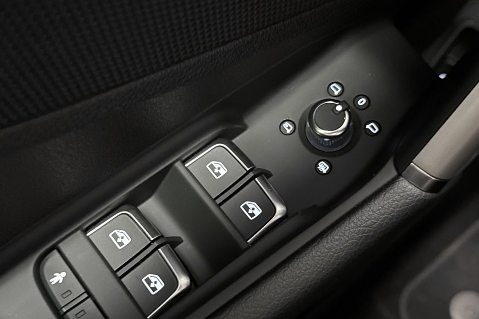 Audi Q2 35 TFSi S-line S-tr. 5d