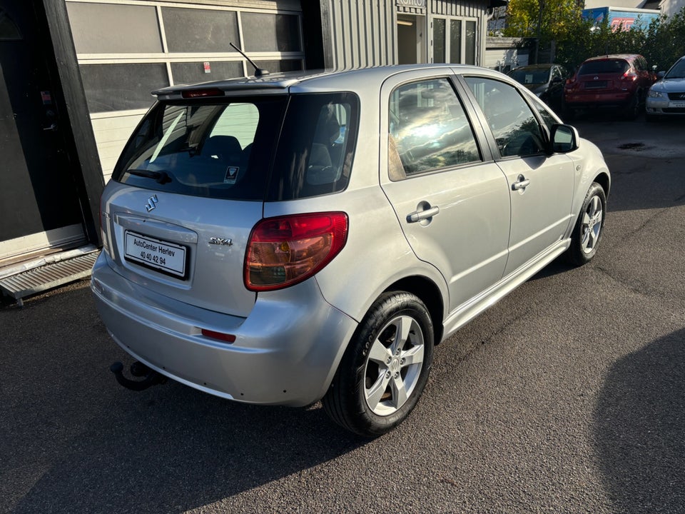 Suzuki SX4 1,6 CombiBack Style 5d