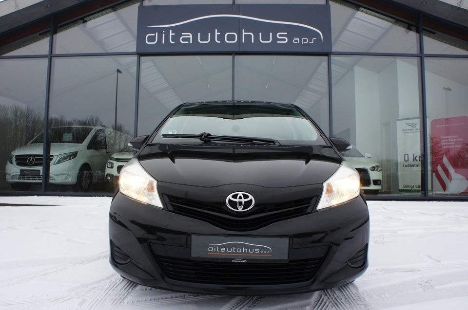 Toyota Yaris 1,0 VVT-i T1 5d