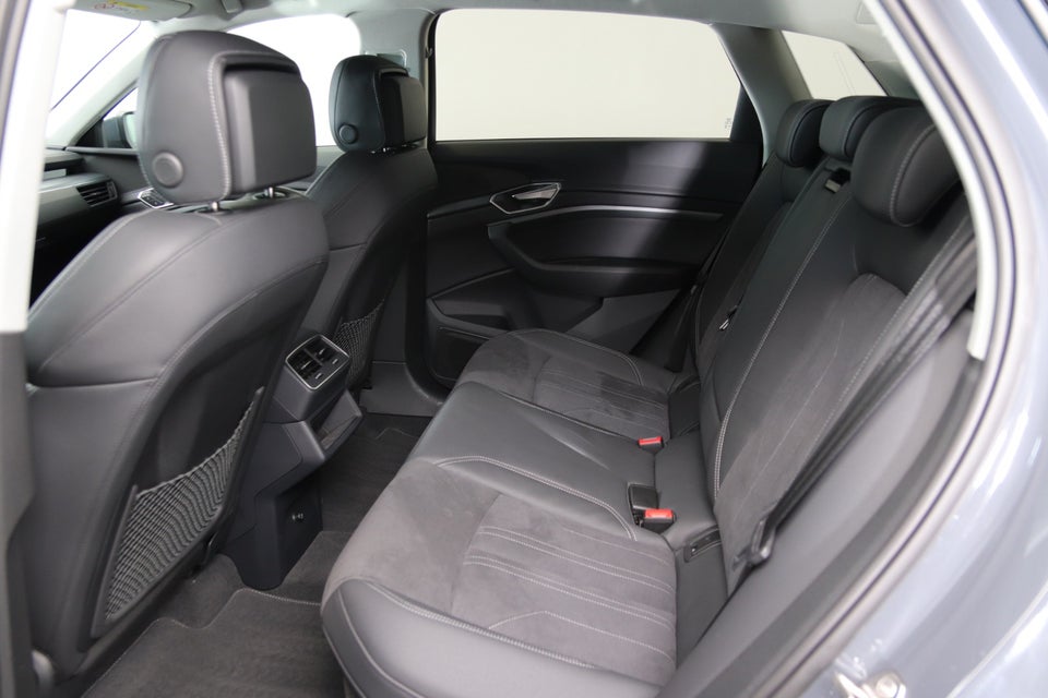 Audi Q8 e-tron 55 Advanced quattro 5d