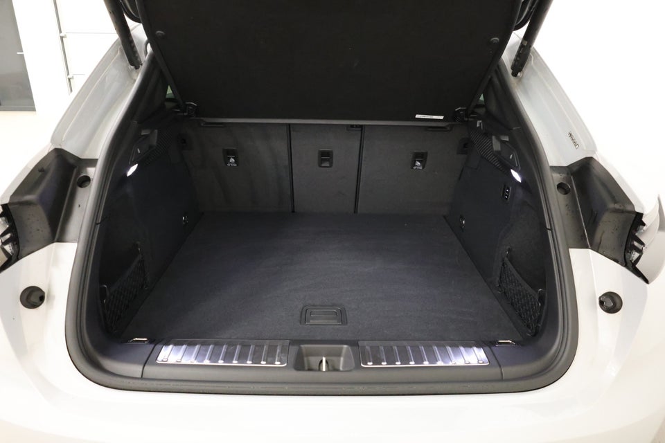 Porsche Macan 4 5d