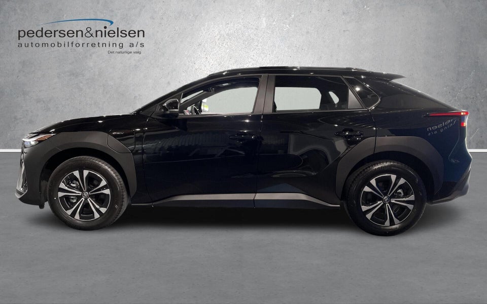 Toyota bZ4X Executive 5d