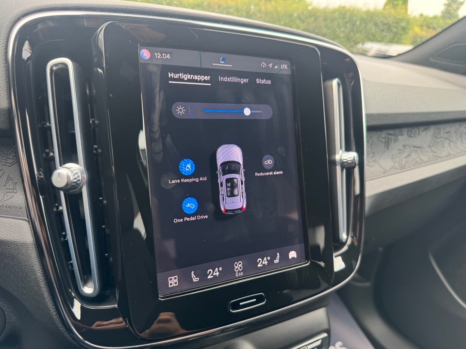 Volvo XC40 P6 ReCharge Core 5d