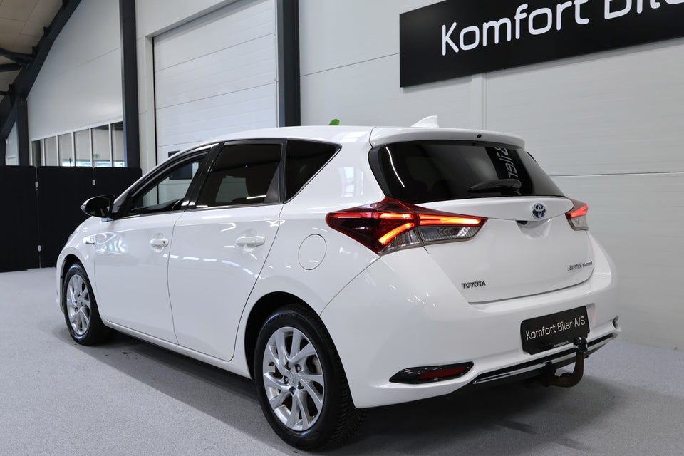 Toyota Auris 1,8 Hybrid H2 Comfort CVT 5d