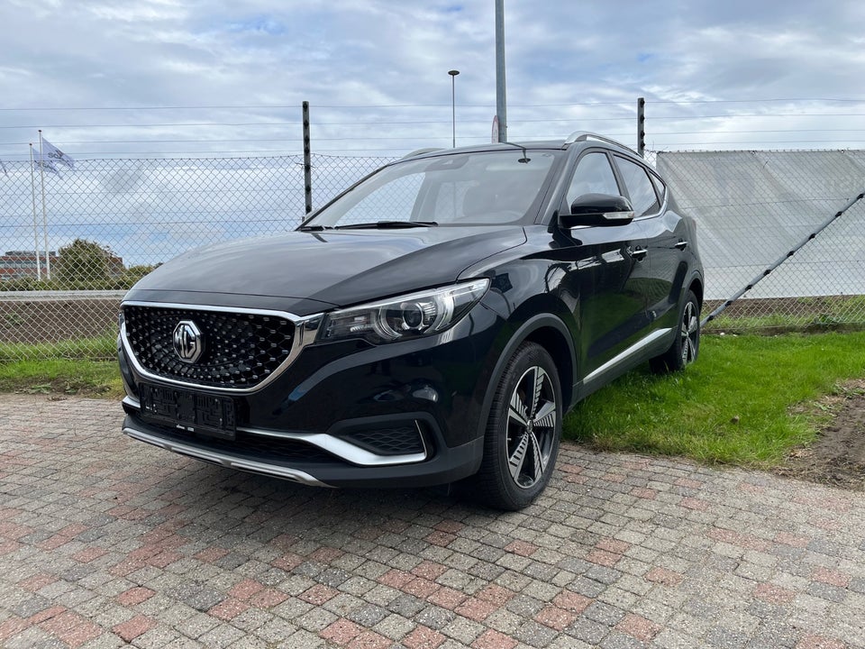 MG ZS EV Luxury 5d