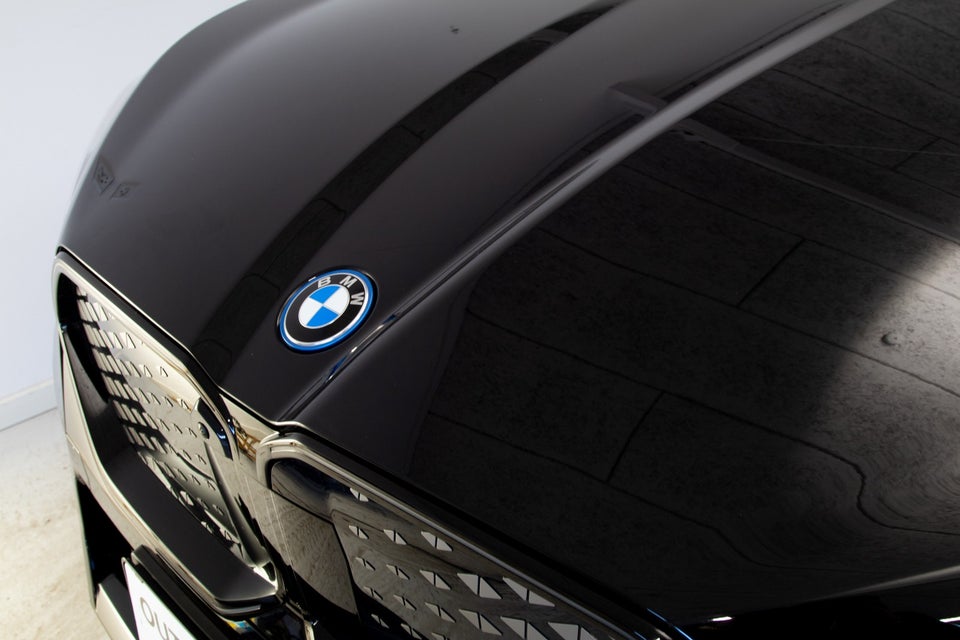 BMW iX2 eDrive20 Fully Charged M-Sport 5d