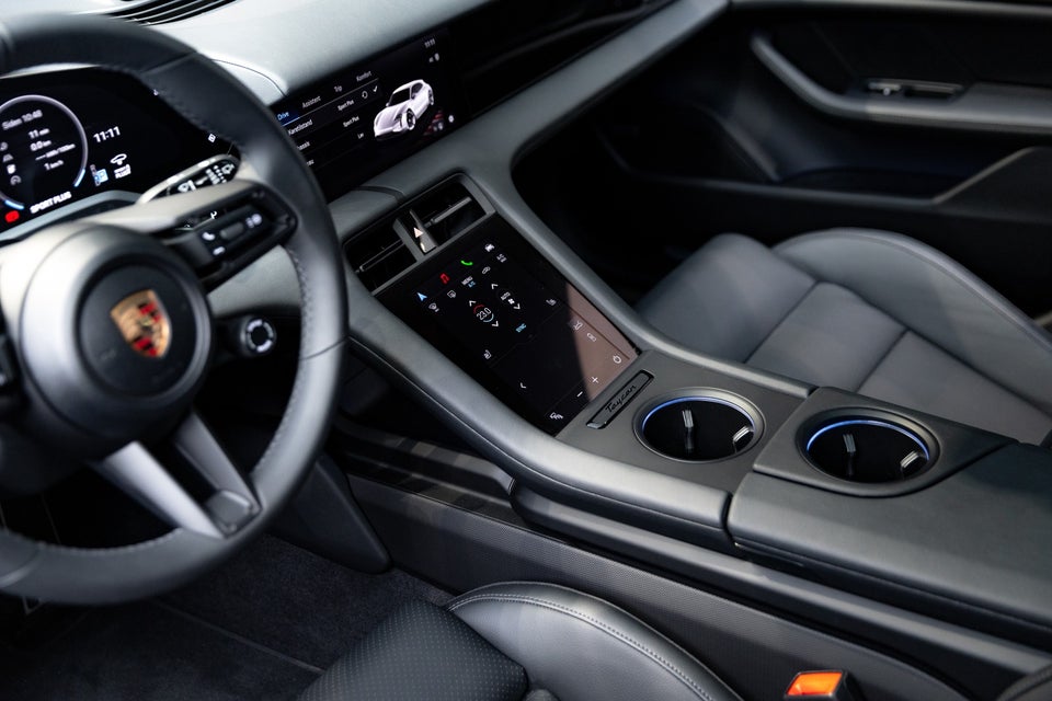 Porsche Taycan Sport Turismo 5d