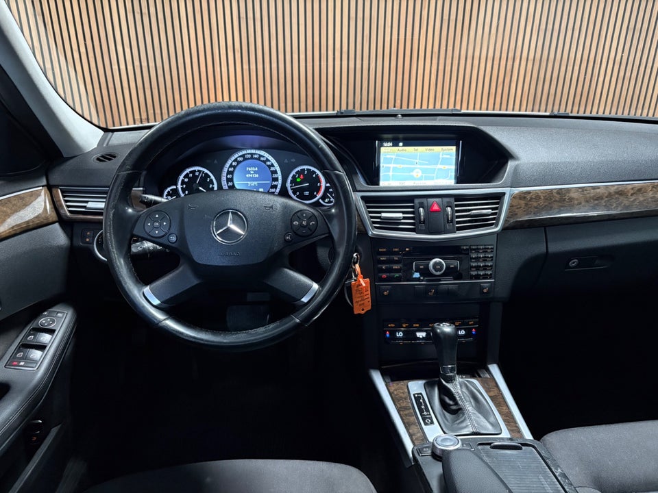Mercedes E200 2,2 CDi stc. aut. BE 5d