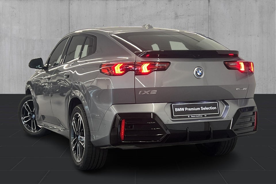 BMW iX2 eDrive20 M-Sport 5d
