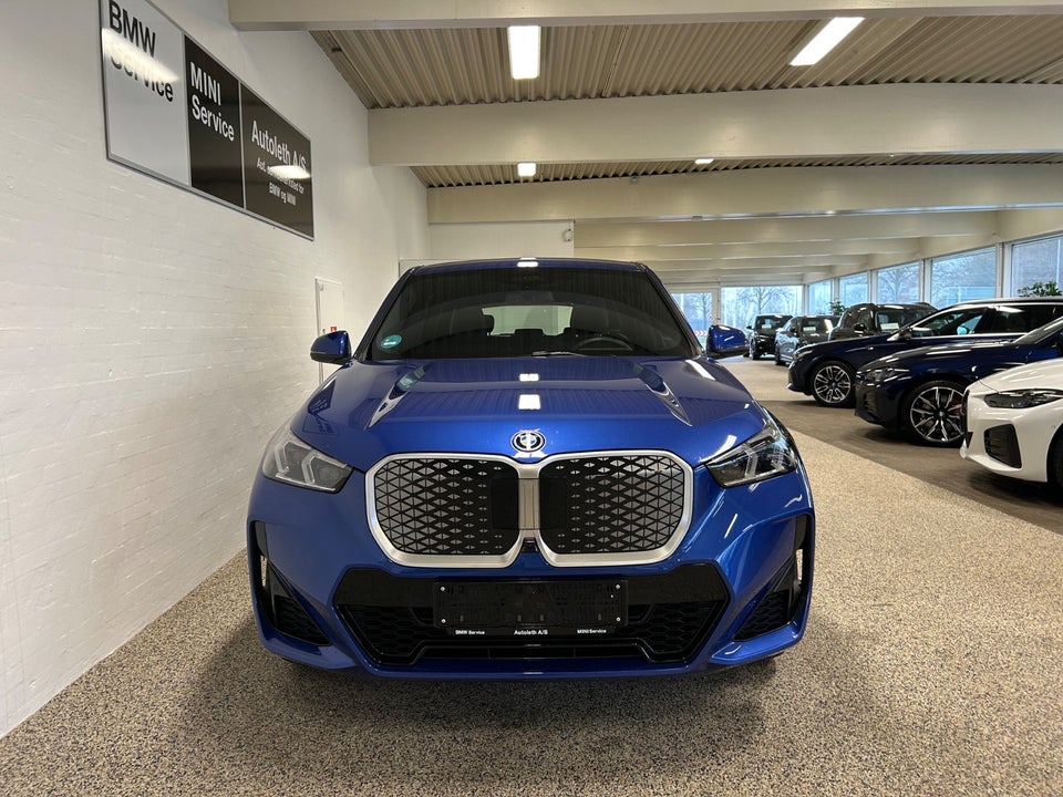 BMW iX1 xDrive30 Fully Charged M-Sport 5d