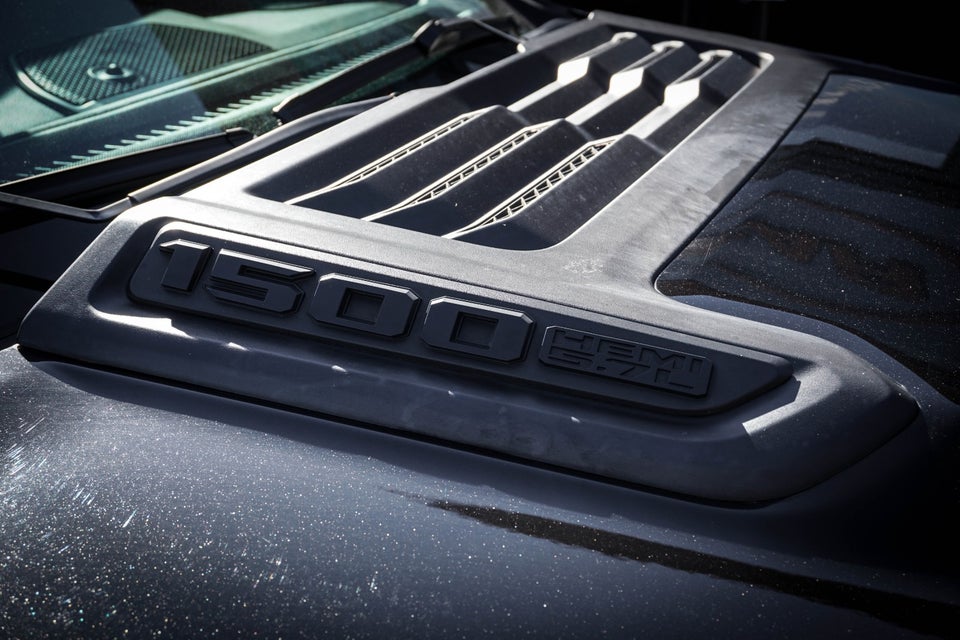 Dodge RAM 1500 5,7 V8 Hemi Rebel aut. 4d