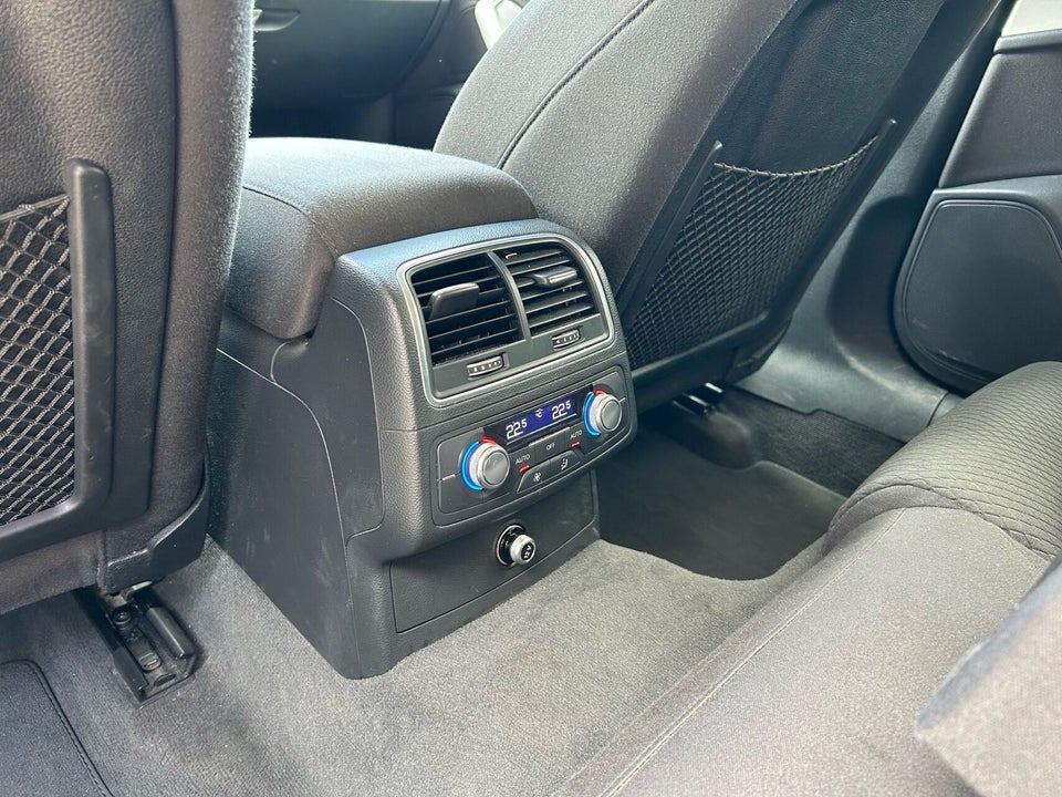 Audi A6 3,0 TDi 218 S-line Avant S-tr. 5d