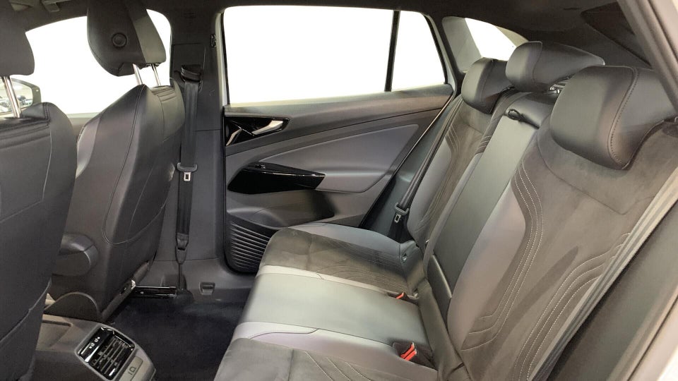 VW ID.4 77 Pro 5d
