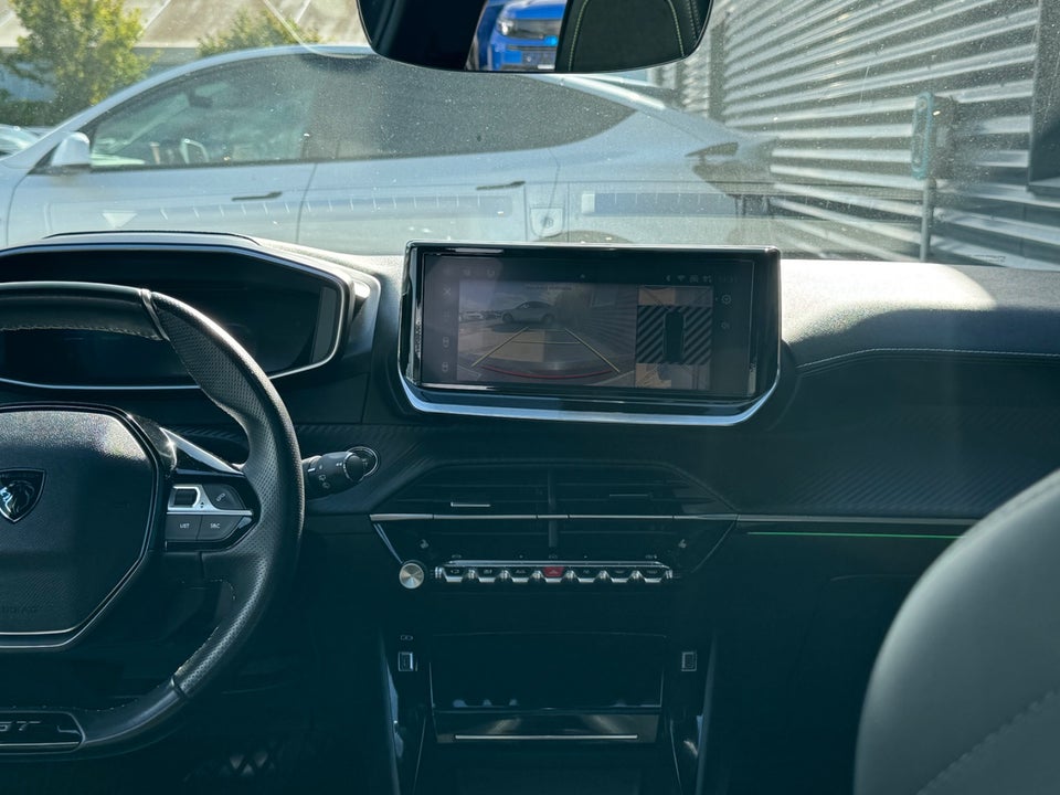 Peugeot e-208 54 GT Sky 5d
