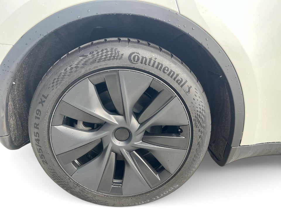 Tesla Model Y Long Range RWD 5d