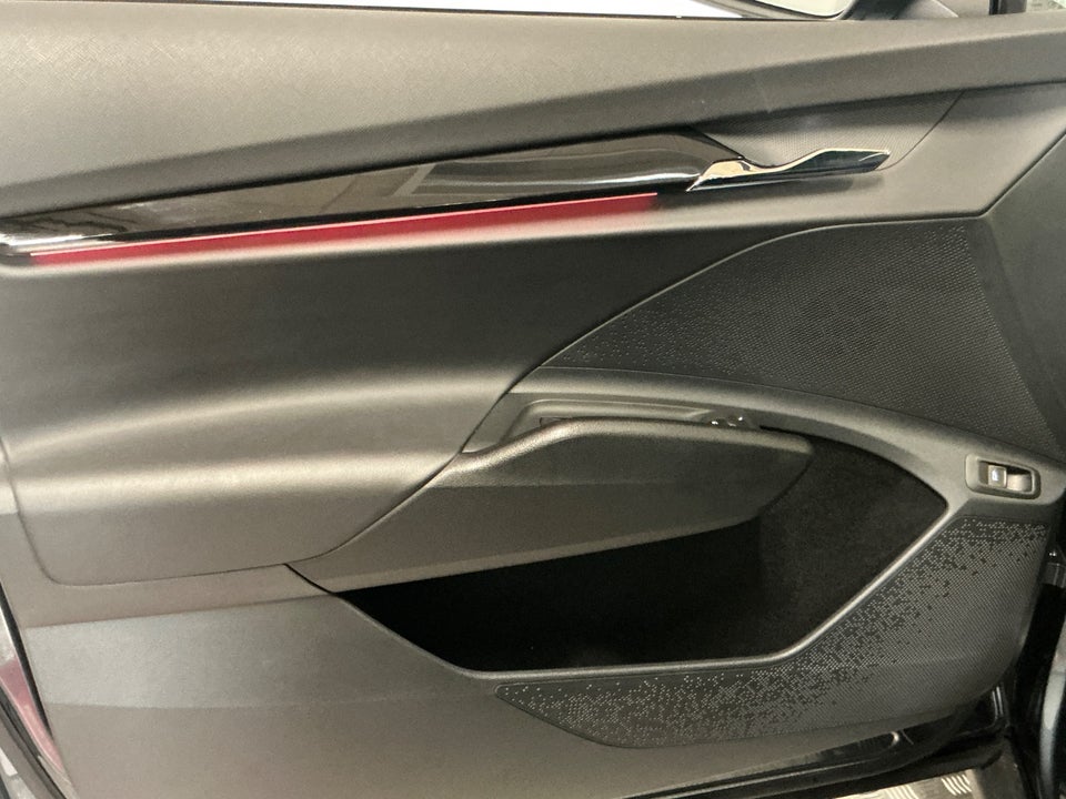 Skoda Enyaq 80 iV Suite 5d