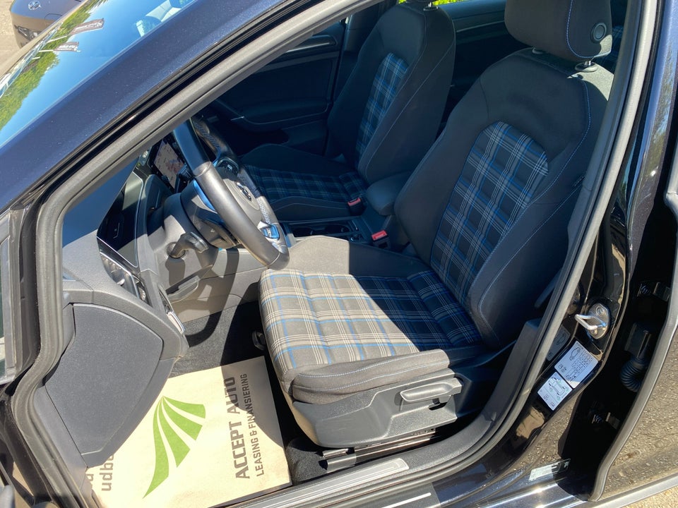 VW Golf VII 1,4 GTE DSG 5d