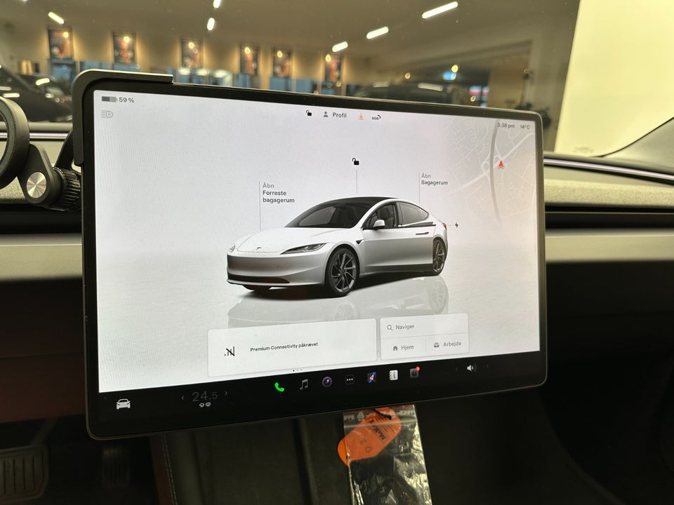Tesla Model 3 Long Range AWD 4d