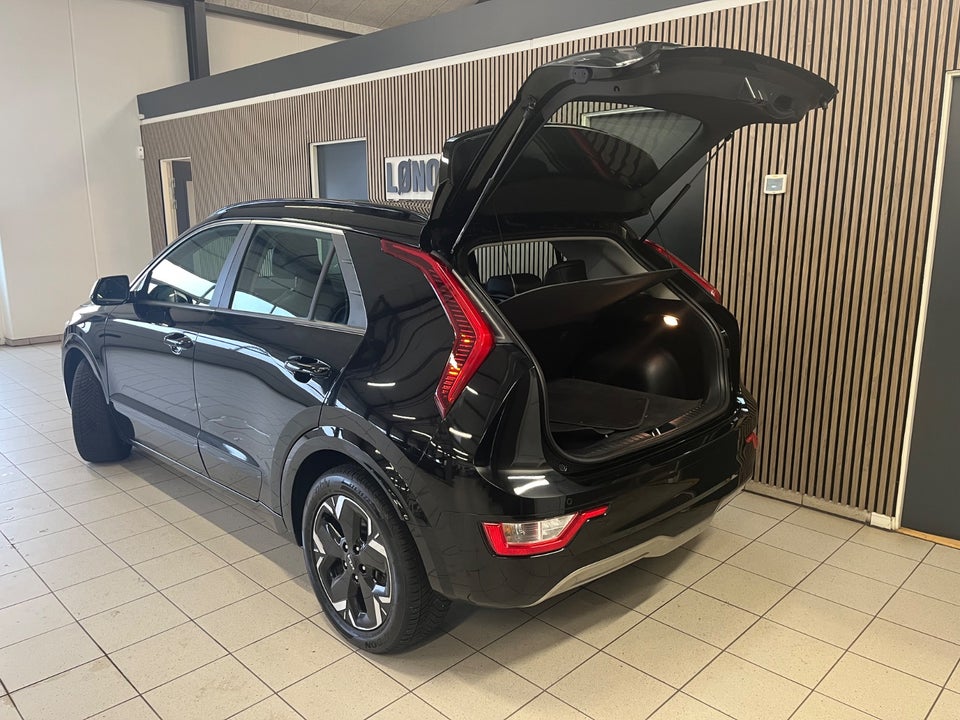 Kia Niro 64 EV Access Plus 5d