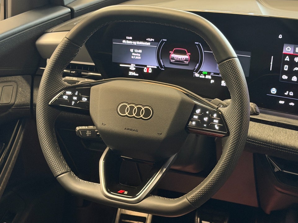 Audi Q6 e-tron S-line performance 5d