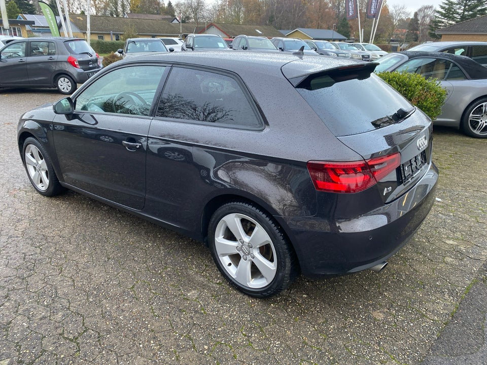 Audi A3 1,2 TFSi 105 Ambiente 3d