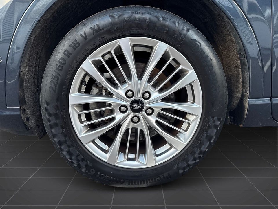 Ford Kuga 2,5 PHEV Vignale CVT 5d