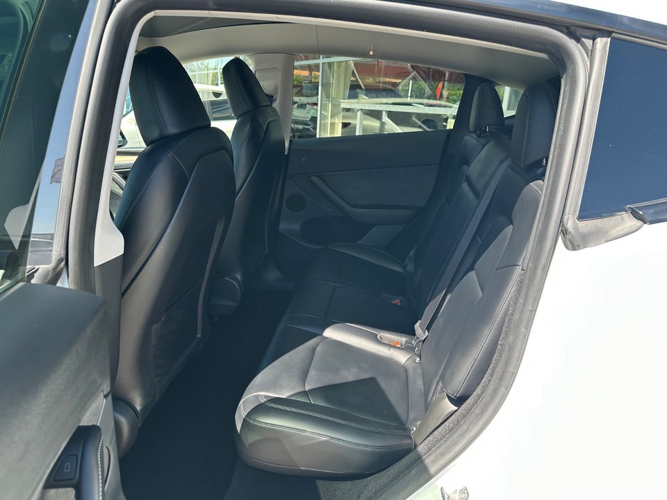 Tesla Model Y Long Range AWD 5d